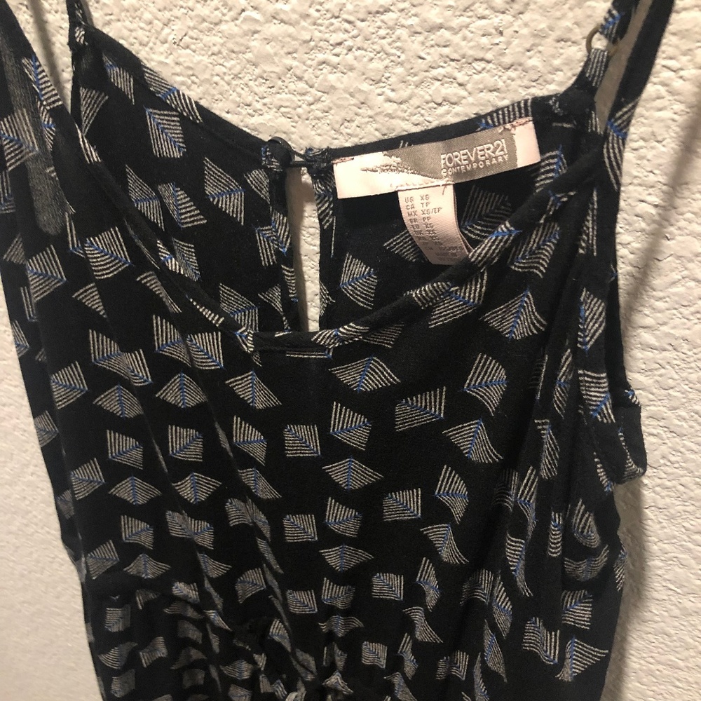 Forever 21 patterned midi - Picture 3 of 4